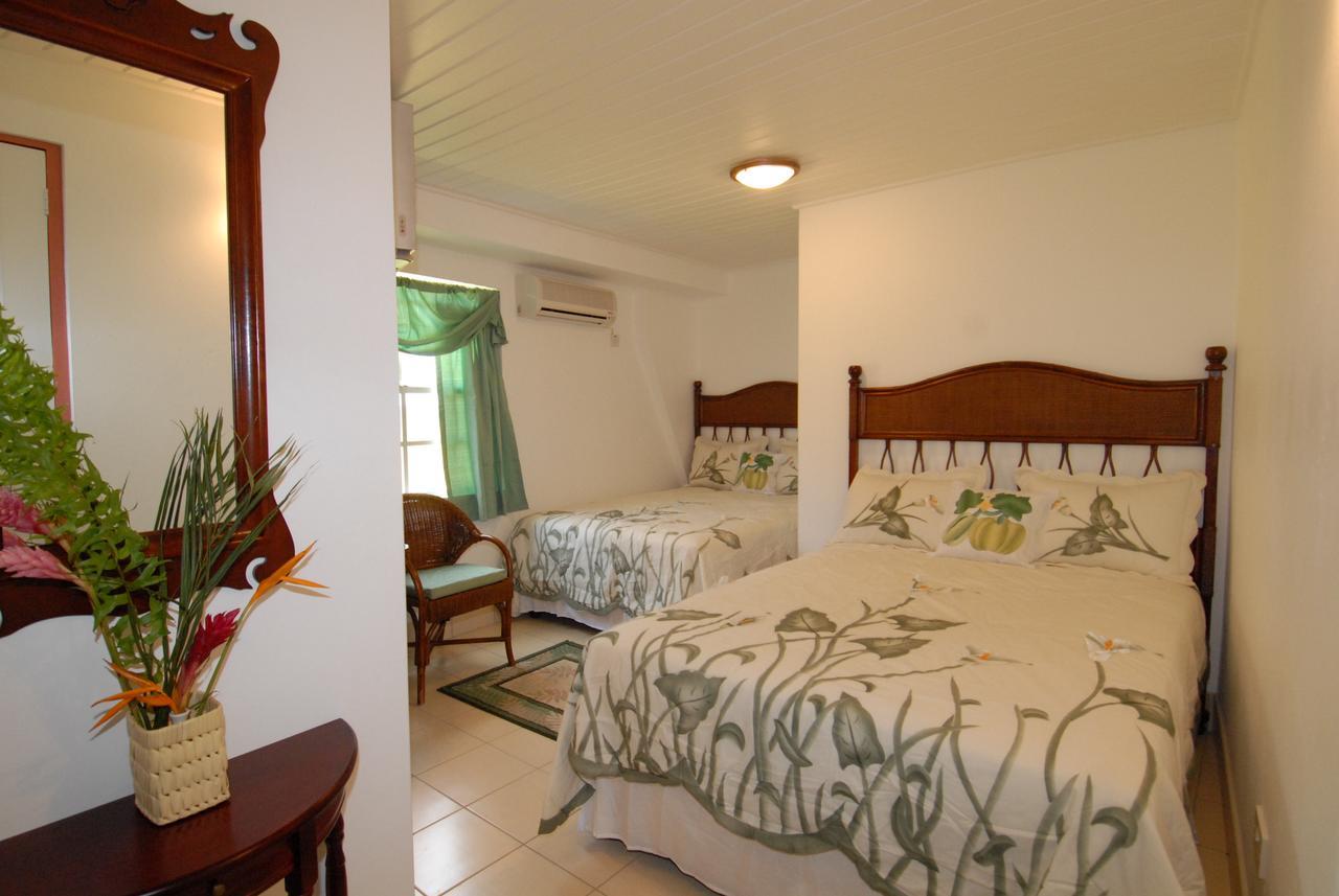 Deyna'S City Inn St. George's ภายนอก รูปภาพ