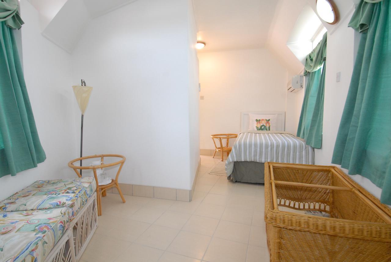 Deyna'S City Inn St. George's ภายนอก รูปภาพ
